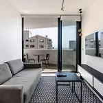 Flamingo 601: 1 Bedroom Sea Point Aprt